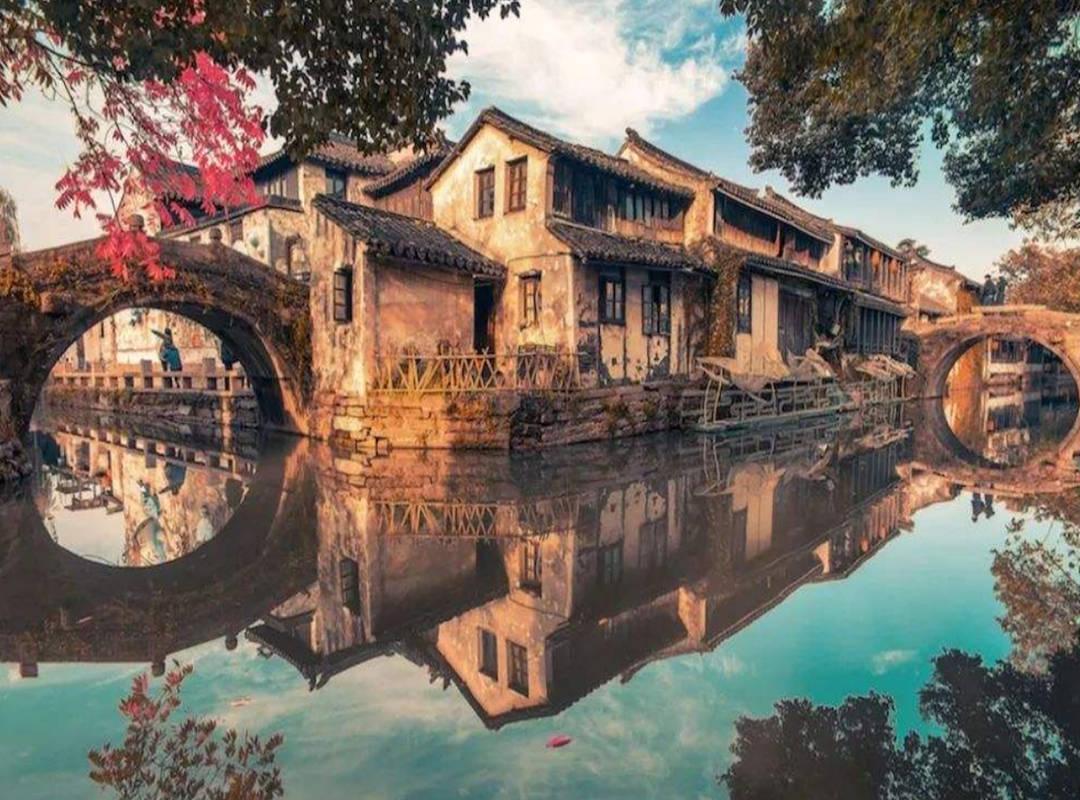 在炸五花肉之前，为什么要在猪皮上扎上密集的小孔？游戏画面
